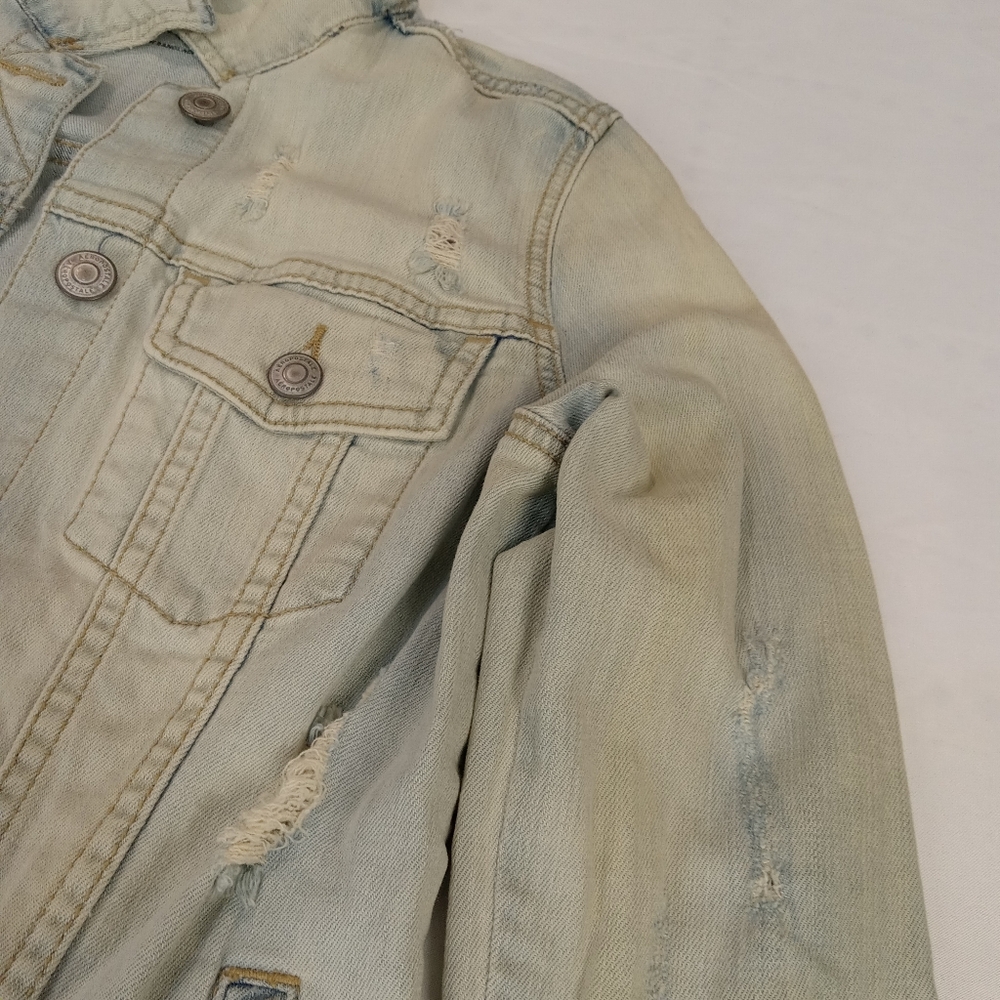 Aeropostale Women's Faded Blue Ripped Denim Jacket Size XS - Picture 4 of 16